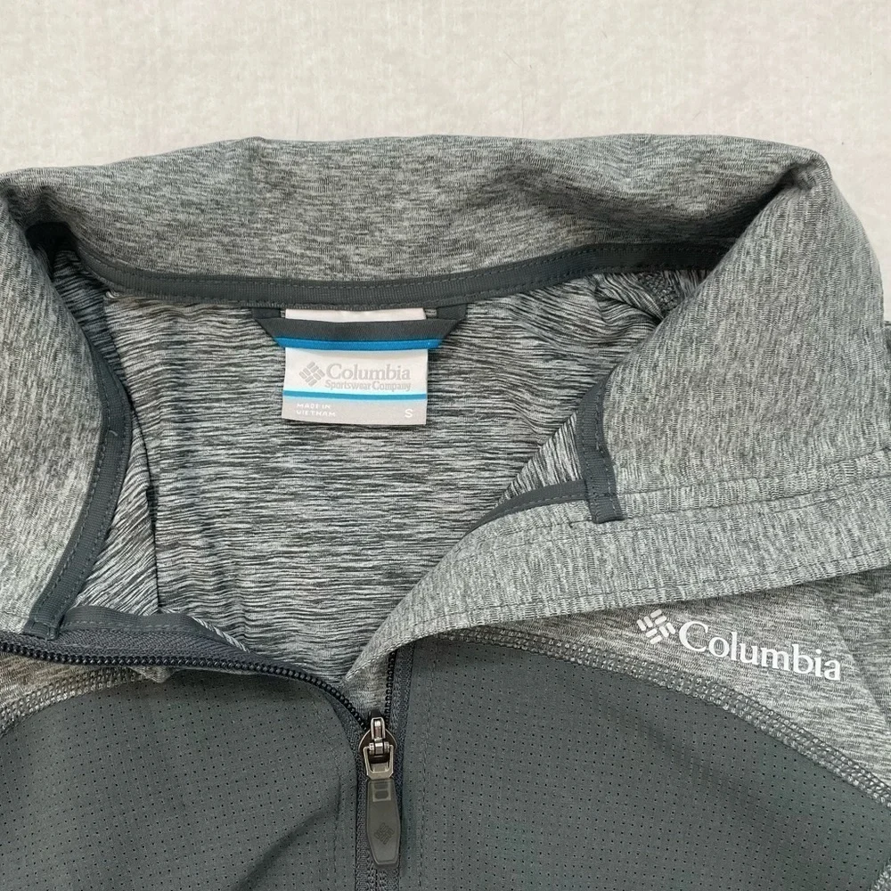 Columbia long sleeve full zip performance wear jacket thumb hole zip pockets Sm  - Picture 7 of 8